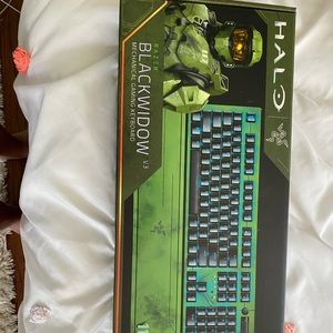 Razer Halo Black Widow V3 gaming keyboard Green Switch